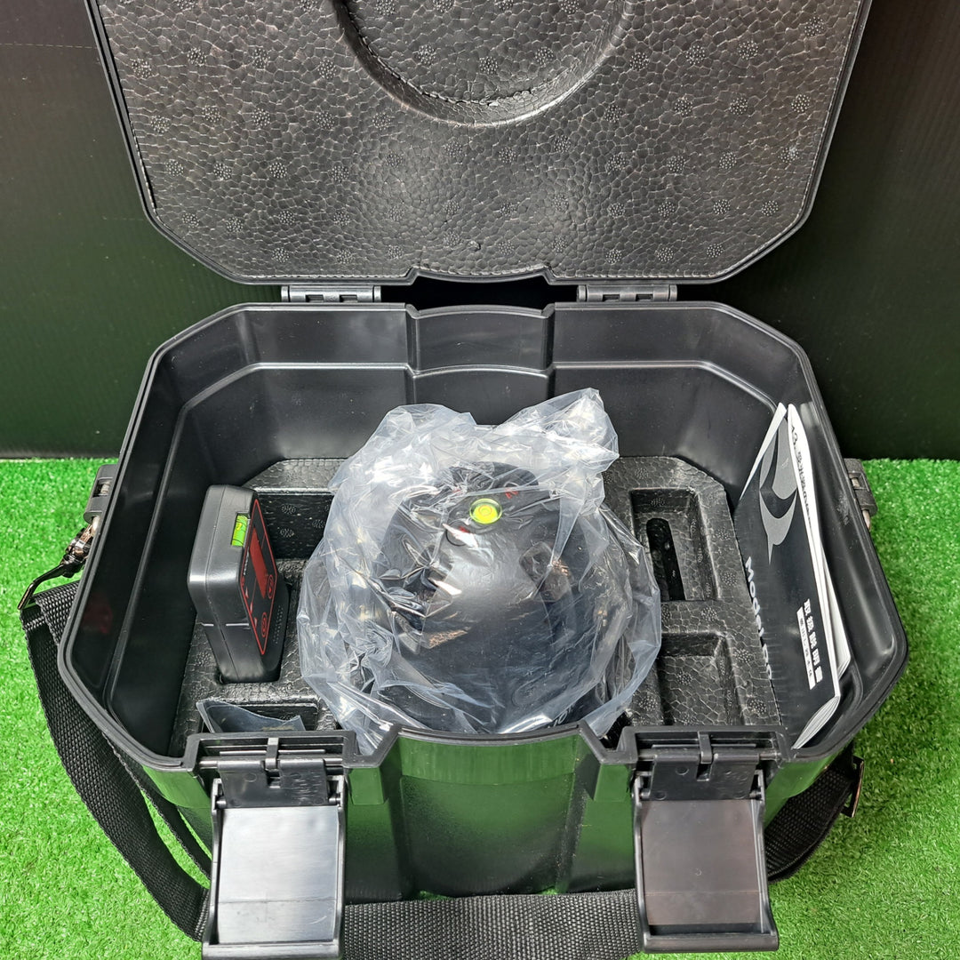 ◇VOICE フルラインレーザー墨出し器 Model-R8【岩槻店】