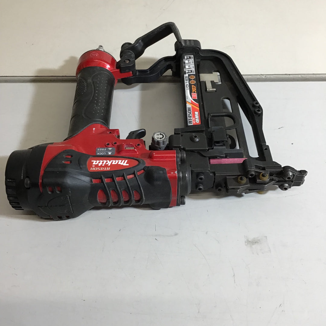 〇マキタ(makita) 高圧フロアタッカ AT450H【戸田店】