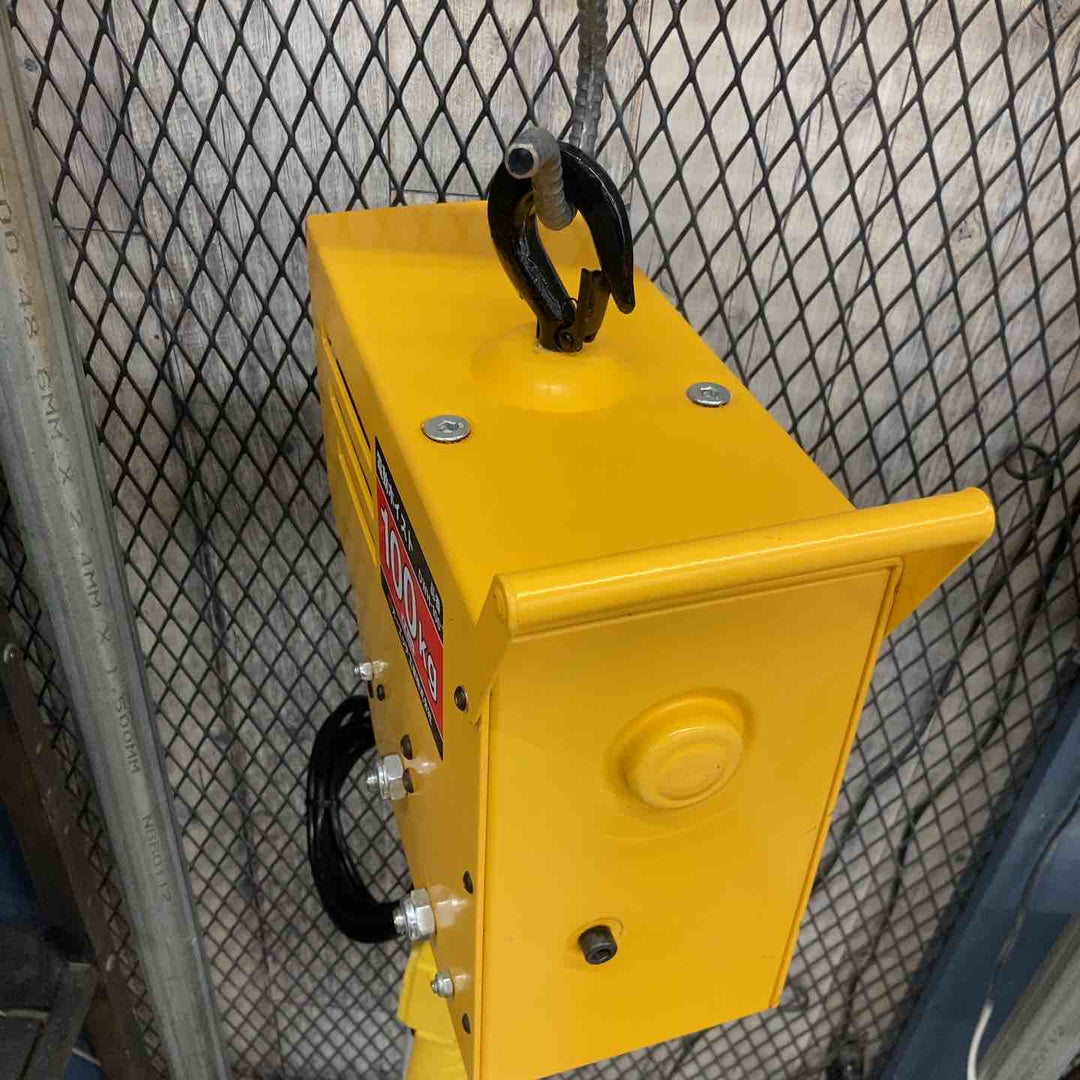 【中古品】◇オーエッチ工業 電動ウインチ 100V DWH-100 揚程10M 荷重100Kg【八潮店】