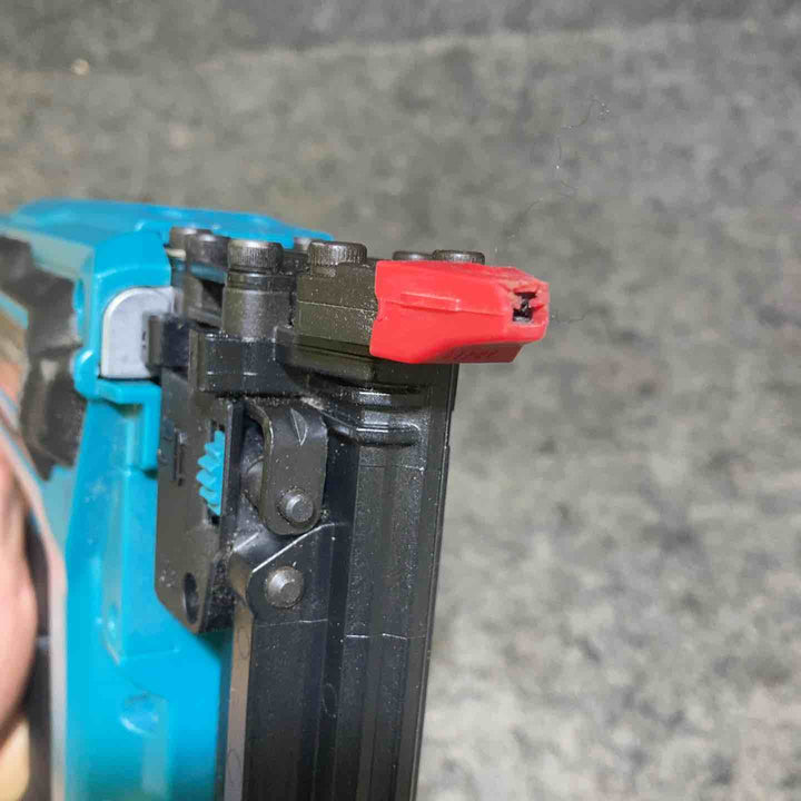 マキタ(makita) コードレスフィニッシュネイラ FN350DZK【桶川店】