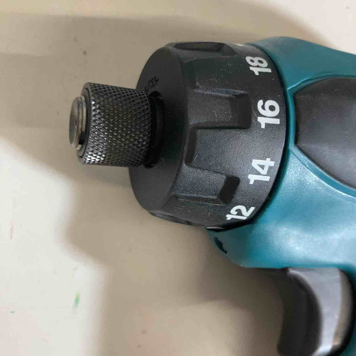 ☆マキタ(makita) コードレスドリルドライバー DF030DWX【戸田店】
