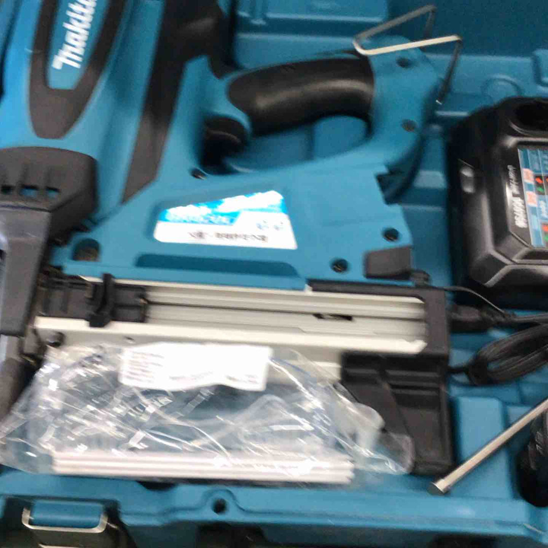 ★マキタ(makita) コードレスコンクリート用ガスピン打ち機 GN420C【戸田店】