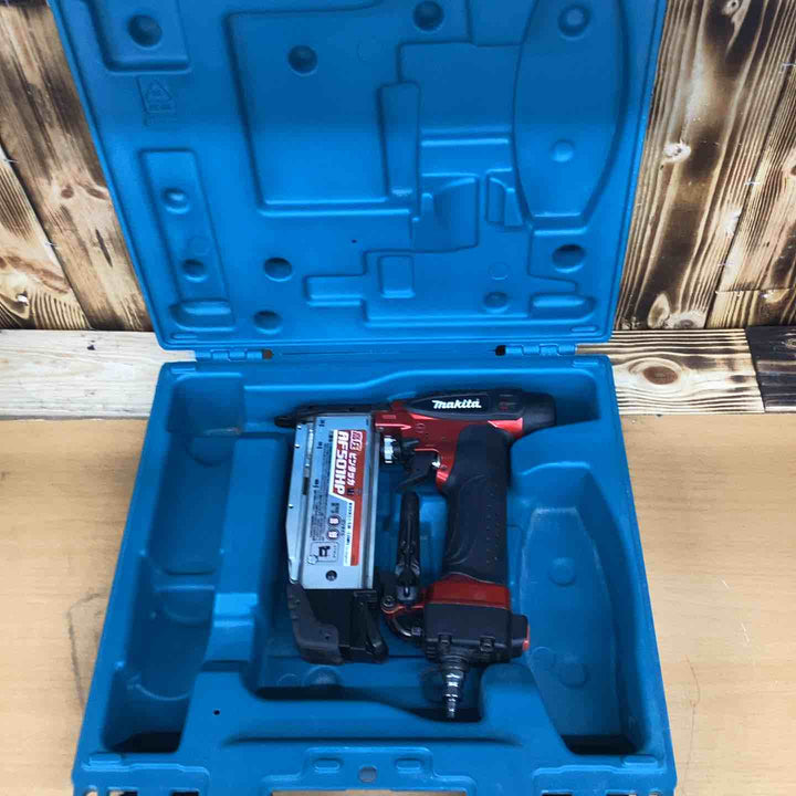 ★マキタ(makita) 高圧ピンネイラ AF501HP【越谷店】