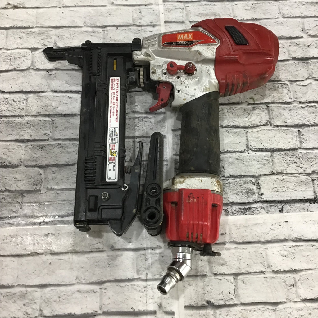 MAX TA-238F2D/4MA 常圧フロアタッカ 中古品 ケース付 【ハンズクラフト宜野湾店】 MAX TA-238F2D/4MA 常圧フロアタッカ 中古品 ケース付 【ハンズ