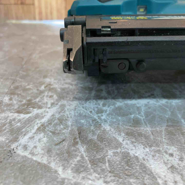 ★マキタ(makita) コードレスフィニッシュネイラ FN350DZK【八潮店】