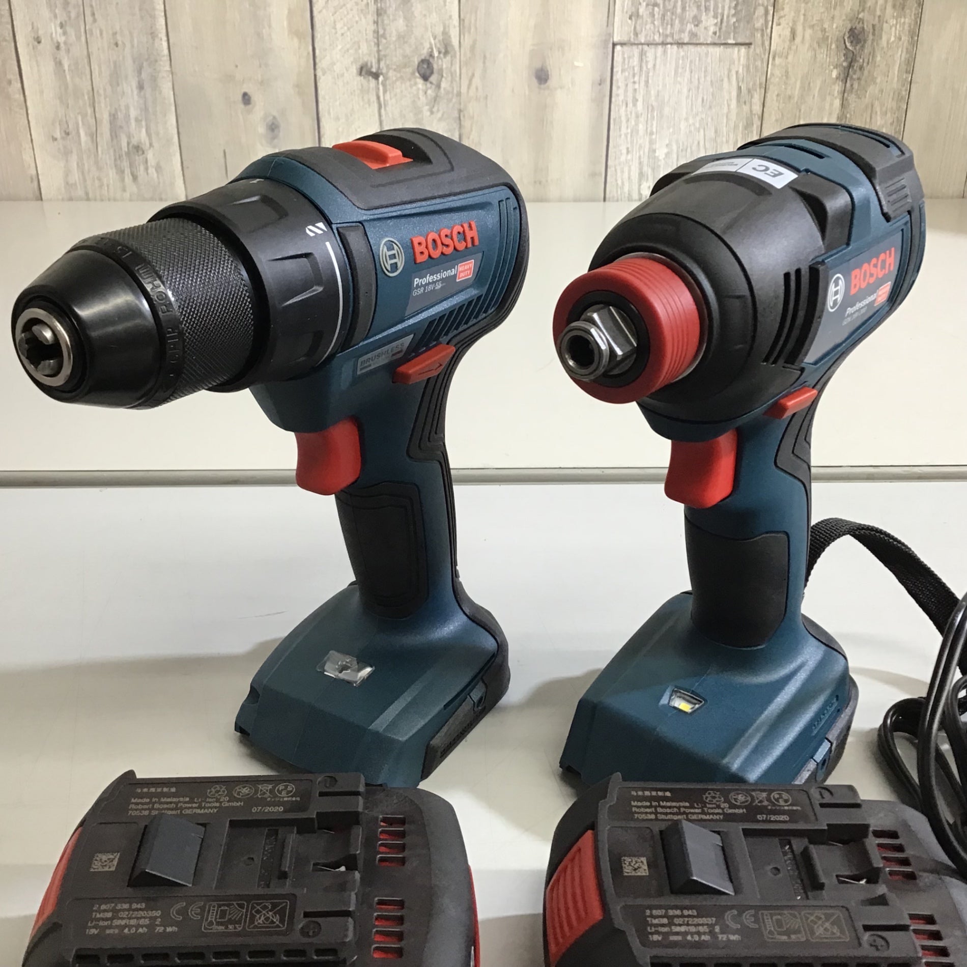 BOSCH ボッシュ コンボキット GDX18V200GSR ドライバードリル GSR18V-55/ インパクトドライバー  GDX18V-200(インパクトレンチ兼用)【戸田店】