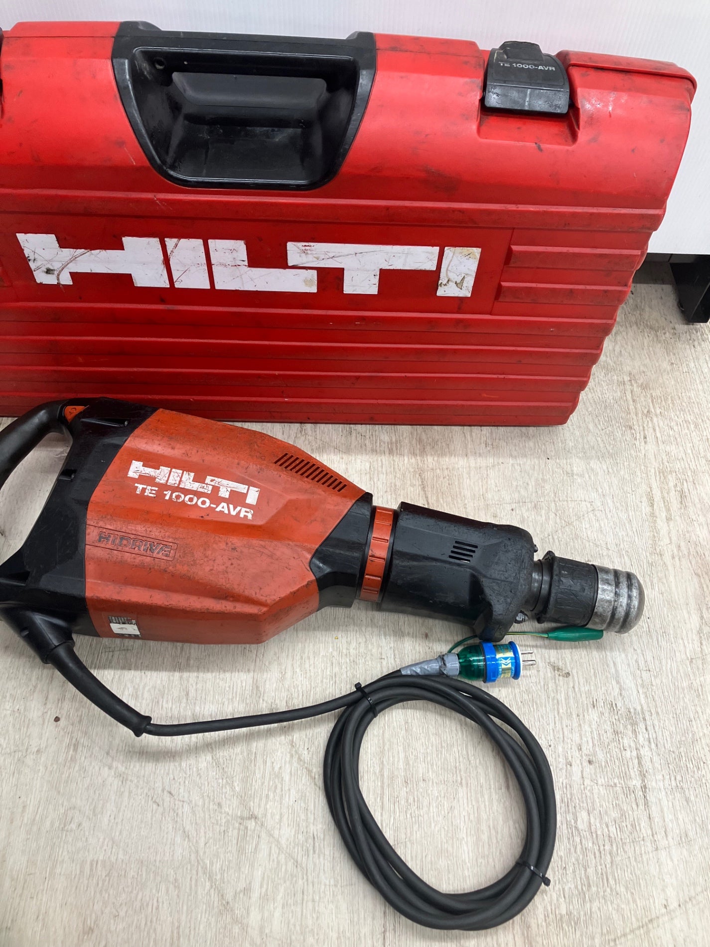 【店頭受取り限定】★ヒルティ(Hilti) コード式ハツリ機 TE1000-AVR【川越店】