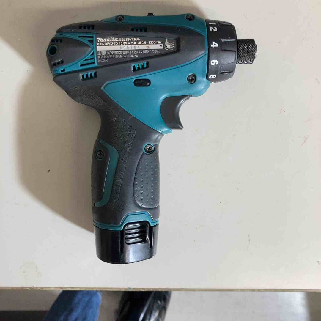 ☆マキタ(makita) コードレスドリルドライバー DF030DWX【戸田店】