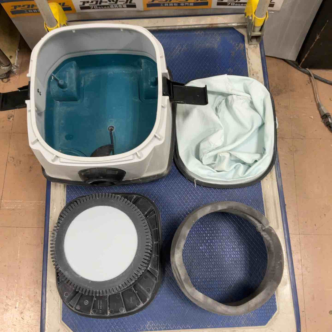 マキタ 集じん機 型式不明 おそらく型番：484(P) ホース付き【草加店】