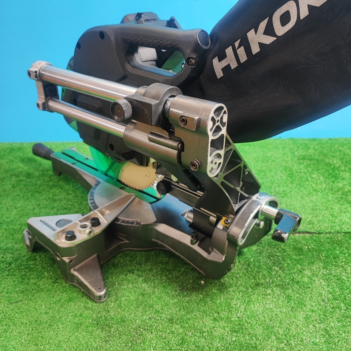 ☆ハイコーキ(HIKOKI ※旧:日立工機) コードレス卓上スライド丸のこ