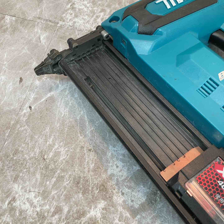 ★マキタ(makita) コードレスフィニッシュネイラ FN001GZK【八潮店】