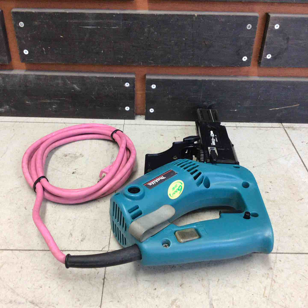 【現状品】 マキタ/makita オートパックスクリュードライバー 6836 【鴻巣店】