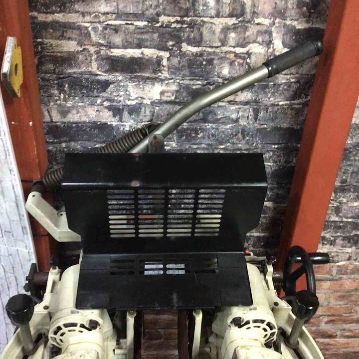 【店頭受取り限定】マキタ/makita  小型アリカマホゾキリ 5500T  100V タイプ1994年製 補助ローラー付き【川口店】