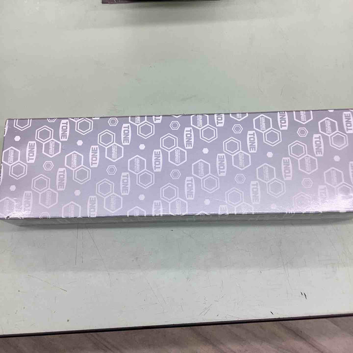 ◇トネ(TONE) ソケットレンチセット 差込角12.7mm(1/2") 770M 内容16点 シルバー【越谷店】