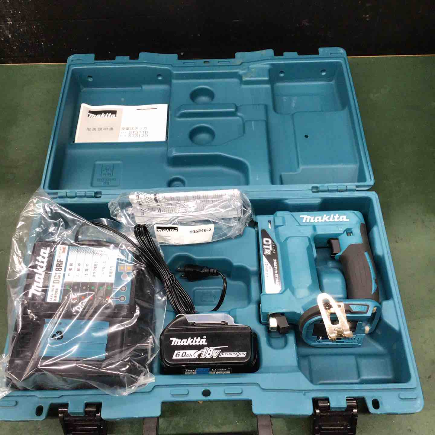 ◇マキタ(makita) CT線 コードレスタッカー ST312DRG【戸田店】 ◇マキタ(makita) CT線 コードレスタッカー ST312DRG【戸田店