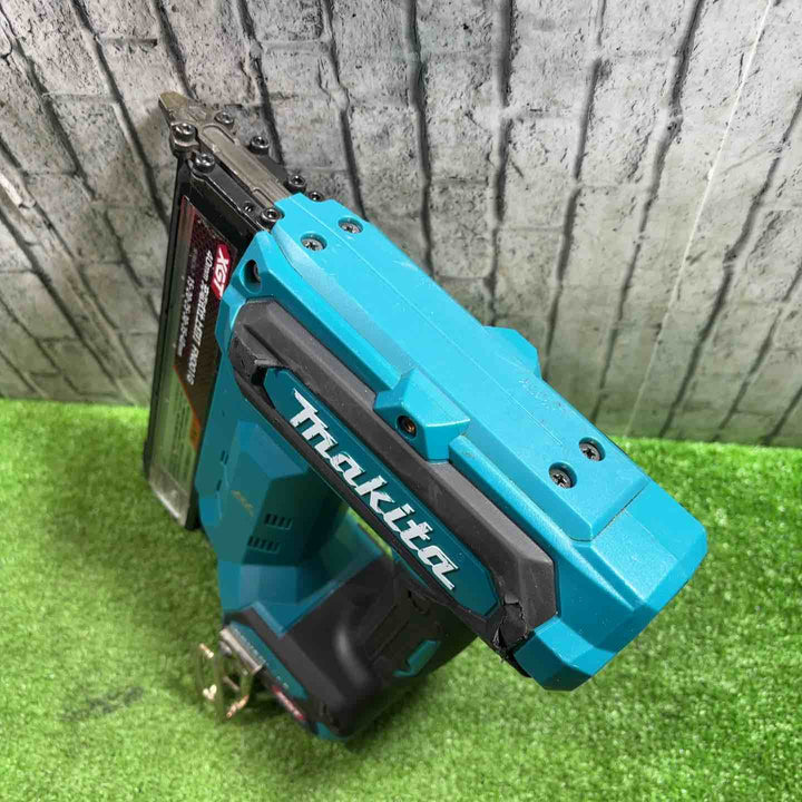 ★マキタ(makita) 40V コードレスフィニッシュネイラ FN001GRD 動作確認済み【川口店】