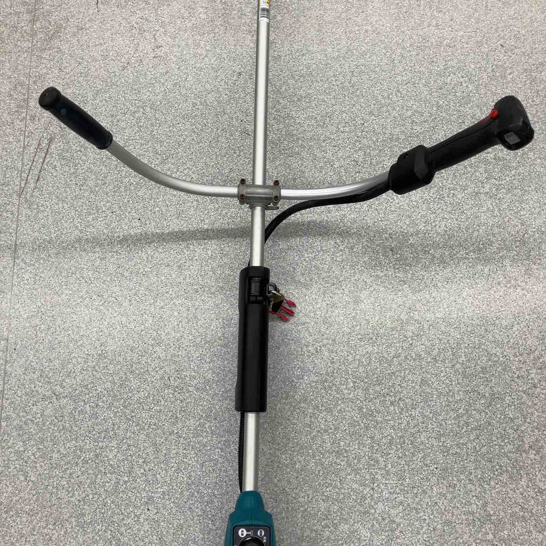 【店頭受取り限定】◇マキタ(makita) コードレス刈払機 MUR142UDZ【八潮店】