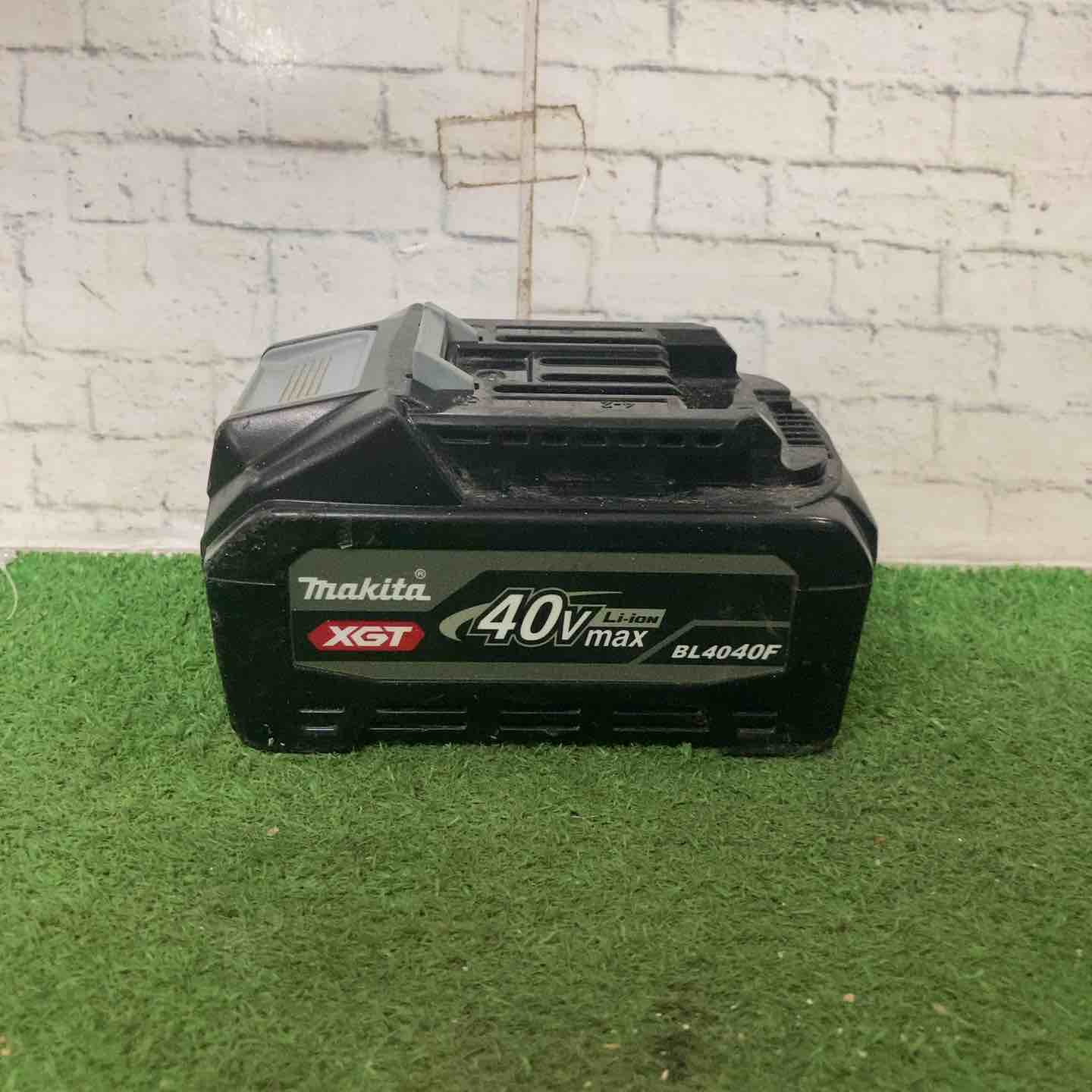 ☆他サイト売却済☆makita BL4040＋BL4050F＋DC40RB セット リチウム