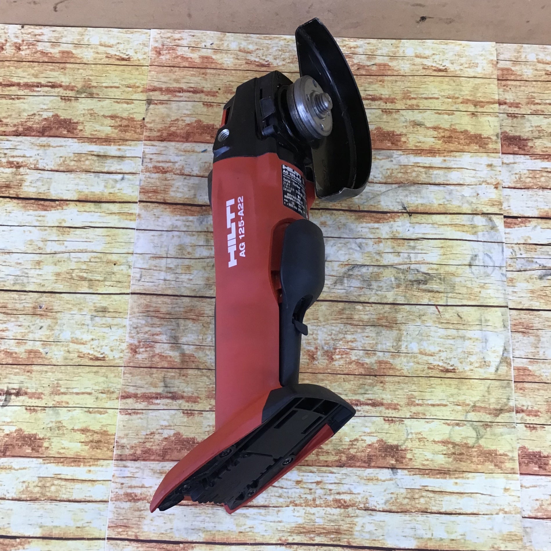 ヒルティ AG125-A22 アングルグラインダー【野田愛宕店】【店頭取引限定】【中古】管理番号：IT1BO1GRDKJC ヒルティ(HILTI) コードレスディスクグラインダー AG125-A22【川崎店