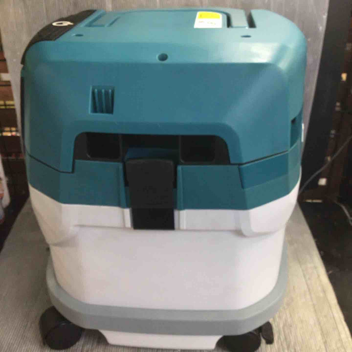 ★マキタ(makita) 集じん機 乾湿両用 VC1520【草加店】