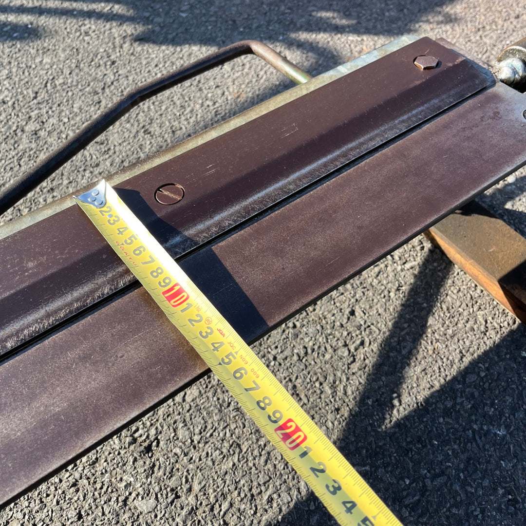 【中古品/店頭受取り限定】メーカー不明 アングルバッタ 1000mm 手動式 板金 折り曲げ 折曲機【東大和店】