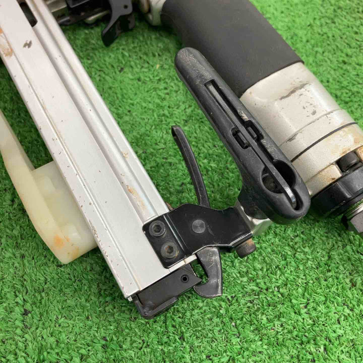 【中古品】 マキタ/makita 常圧エアタッカ・AT425A 【桶川店】