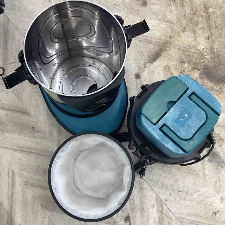 ☆マキタ(makita) 集じん機 490【越谷店】
