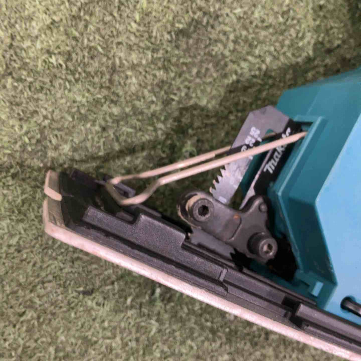 ★マキタ(makita) コードレスボードカッタ SD180DZ 18V 動作確認済【川口店】