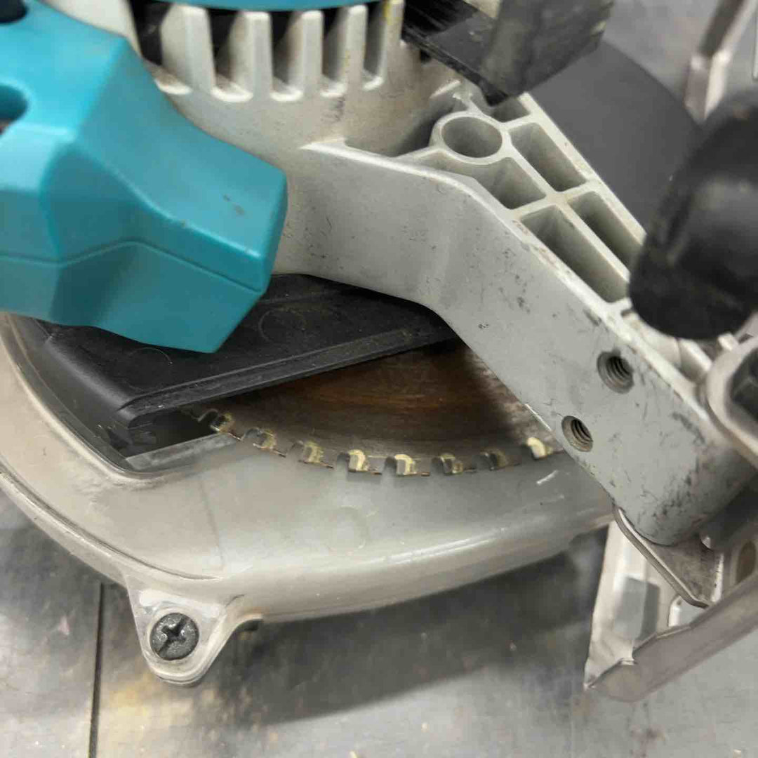 中古品】マキタ(makita) コードレスチップソーカッター CS553DZ【所沢 