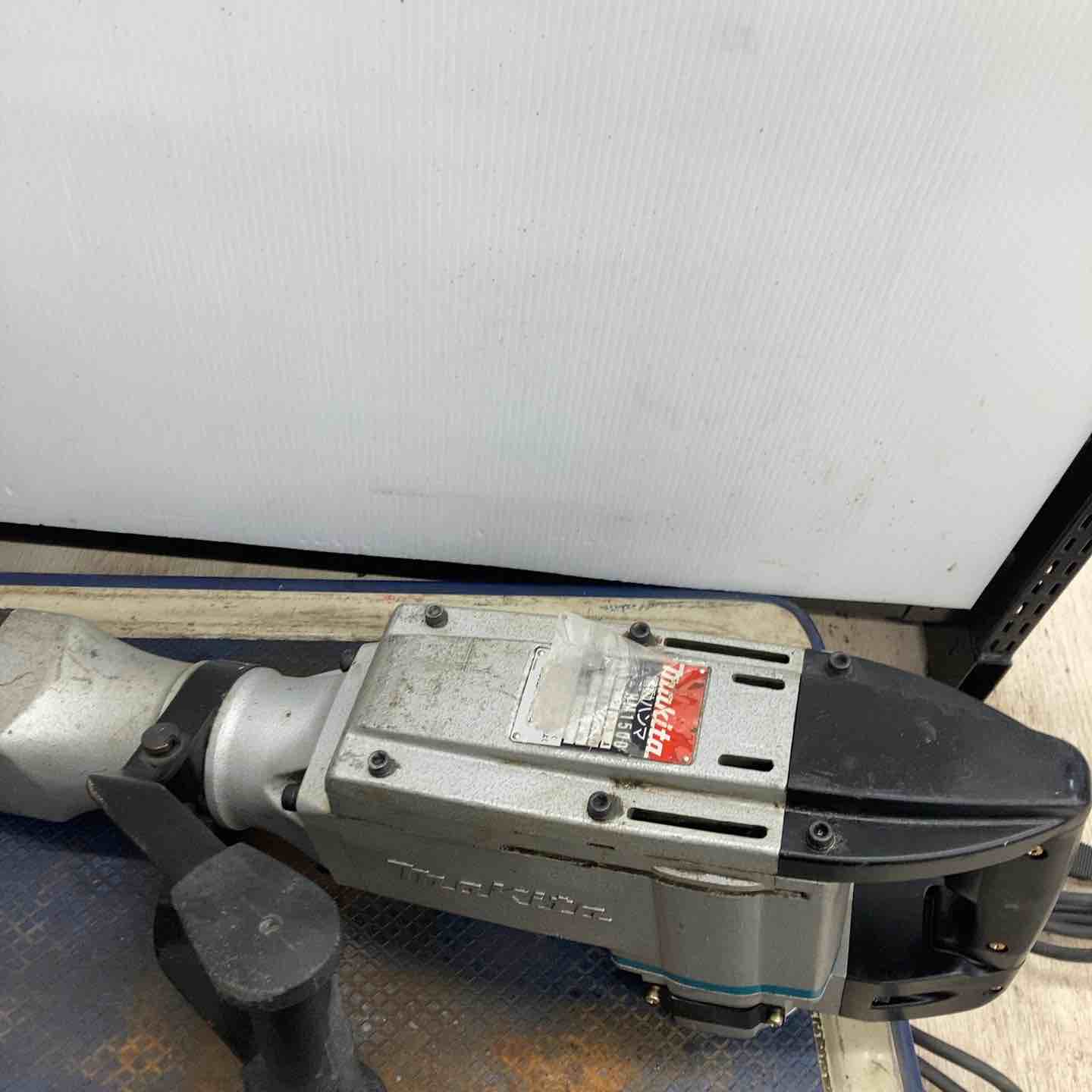 店頭受取り限定】マキタ(makita) 電動ハンマ HM1500 チゼル、ブル