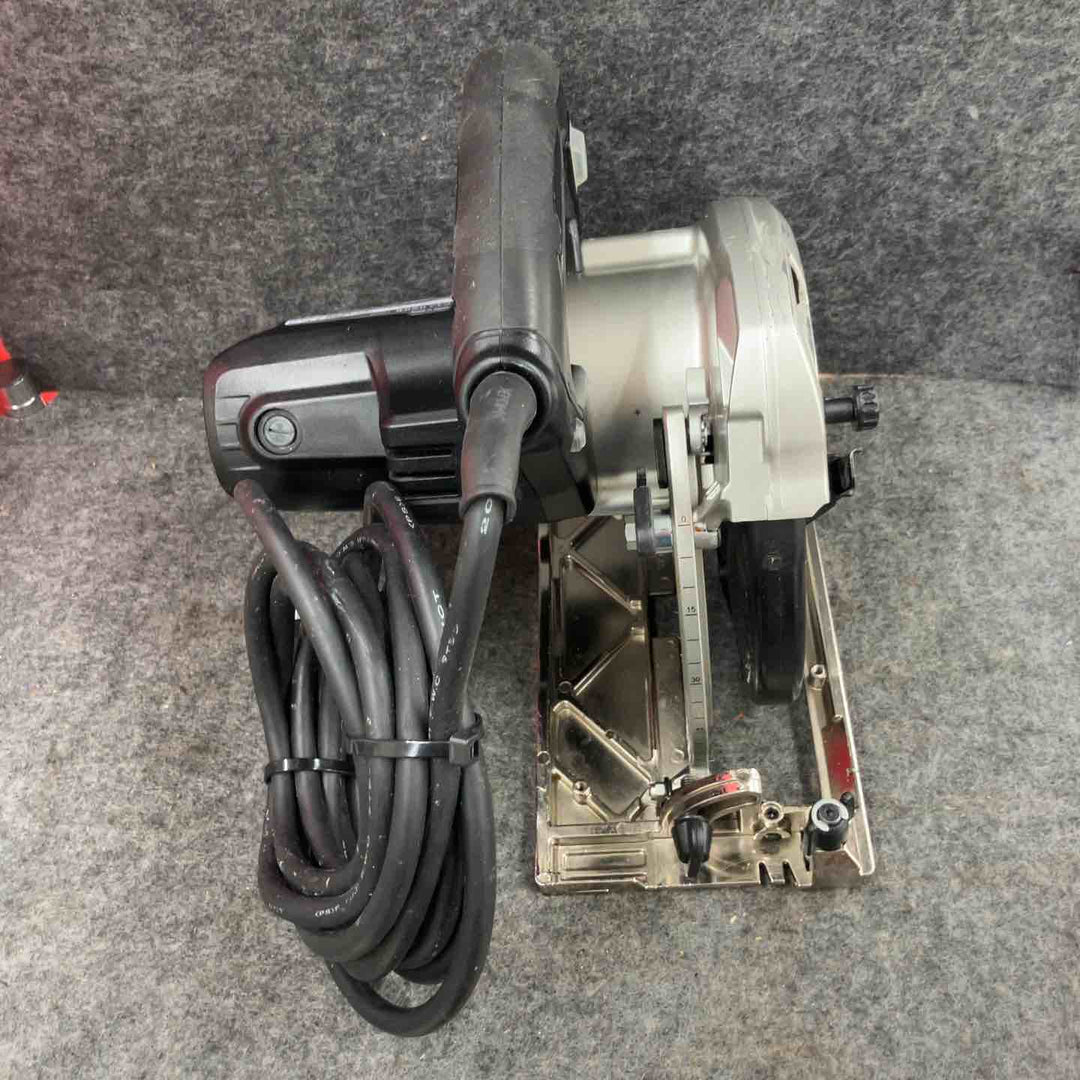 ★マキタ(makita) 電気マルノコ HS6301B【鴻巣店】