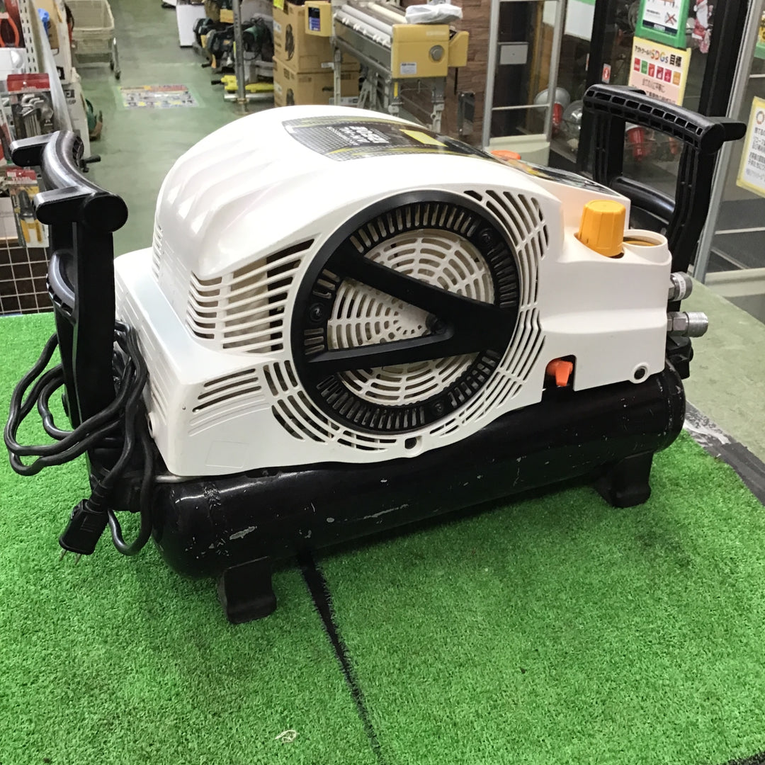 〇MAX 限定カラーエアコンプレッサー AK-HL1250E マーブルホワイト【桶川店】