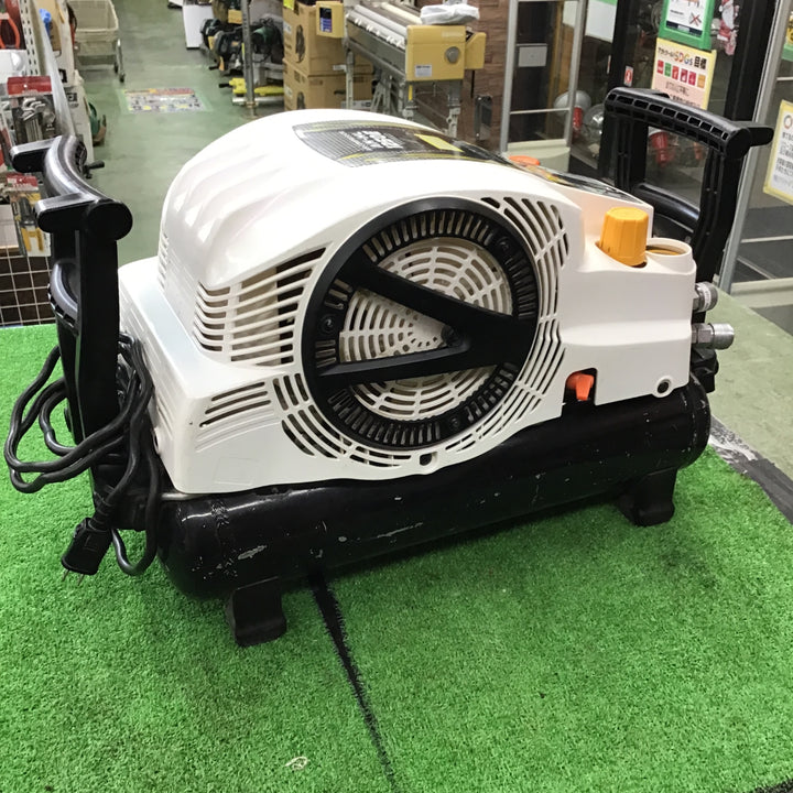 〇MAX 限定カラーエアコンプレッサー AK-HL1250E マーブルホワイト【桶川店】