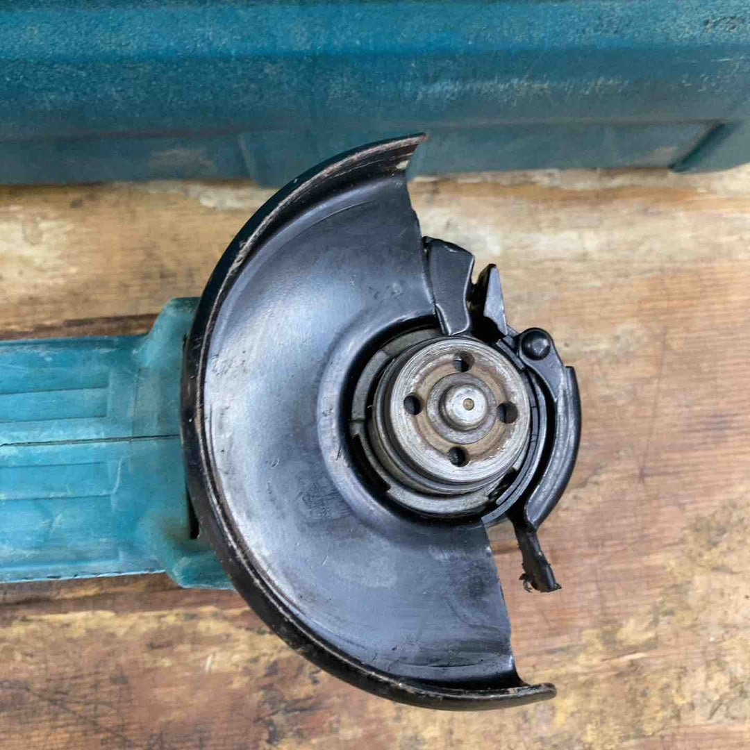 ★マキタ(makita) 100mmコードレスディスクグラインダ GA404DRGXN【柏店】