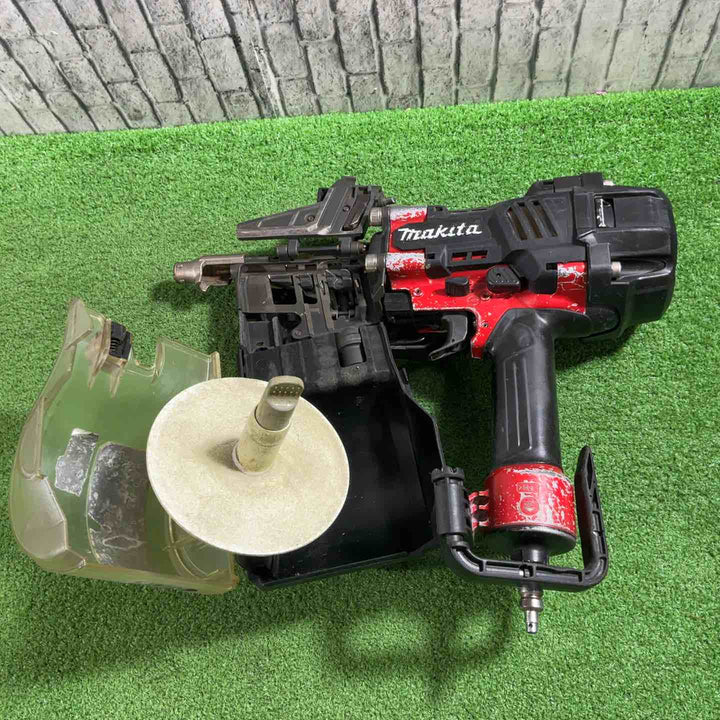 ★マキタ(makita) 高圧エア釘打ち機 AN936H 動作確認済【川口店】