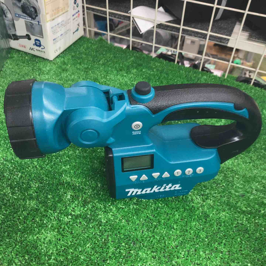 ☆マキタ(makita) コードレスラジオ付ライト MR050【町田店】 – アクト