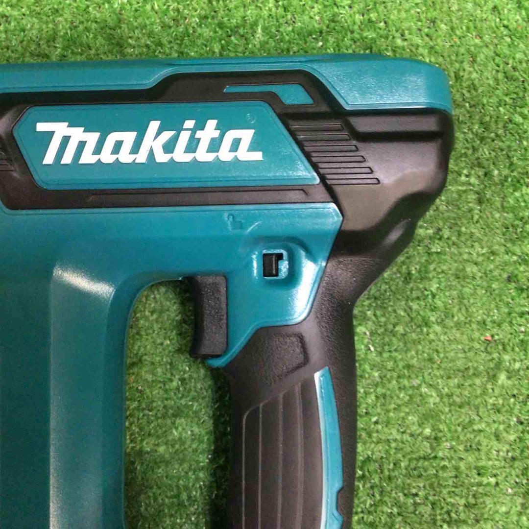 マキタ 充電式35mm面木釘打ち機 FN350DZ【川崎店】