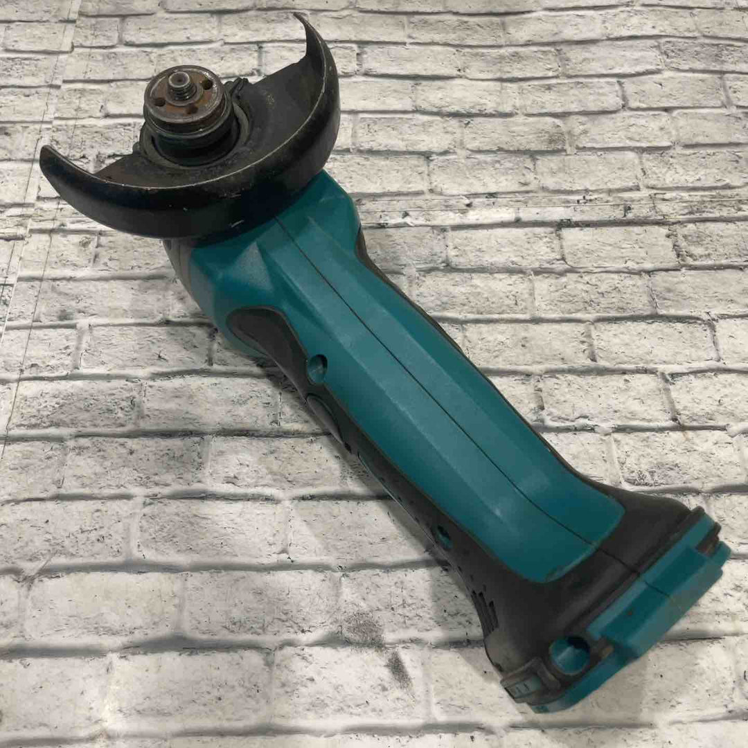 ◇マキタ(makita) コードレスディスクグラインダー GA402DRG【川口店】