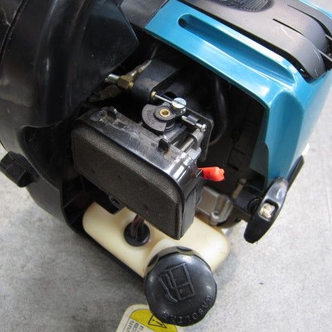 マキタ EUB4250SP エンジンブロワ【市川行徳店】【店頭取引限定】【中古】管理番号：ITDUAOEOHV50 マキタ/makita エンジンブロワ EUB4250 ※動作OKの中古 中古C傷汚れあり