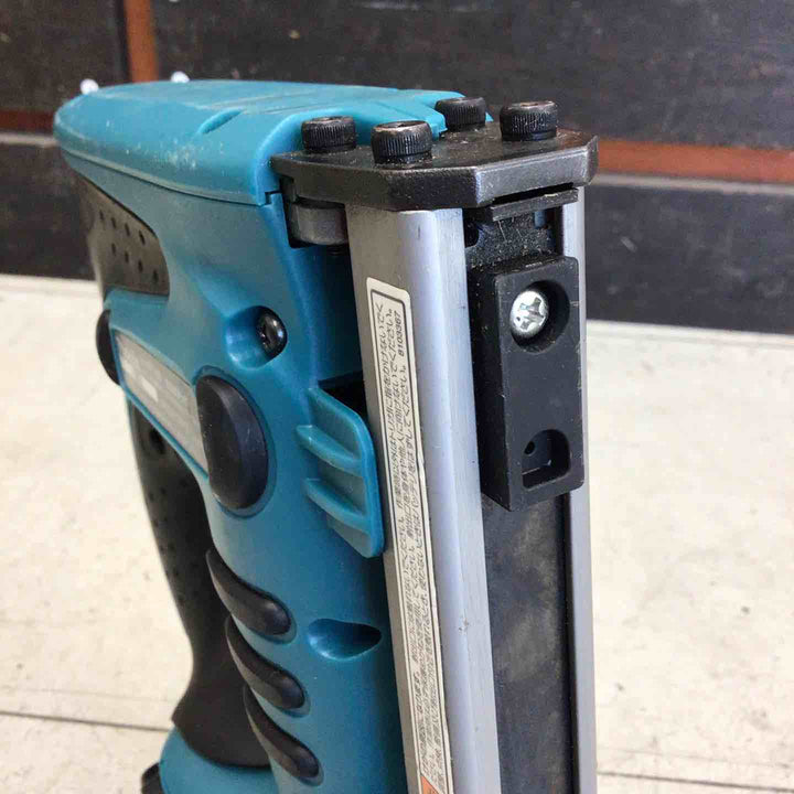 【中古品】 マキタ/makita RT線専用コードレスタッカー ST110DRF 【鴻巣店】