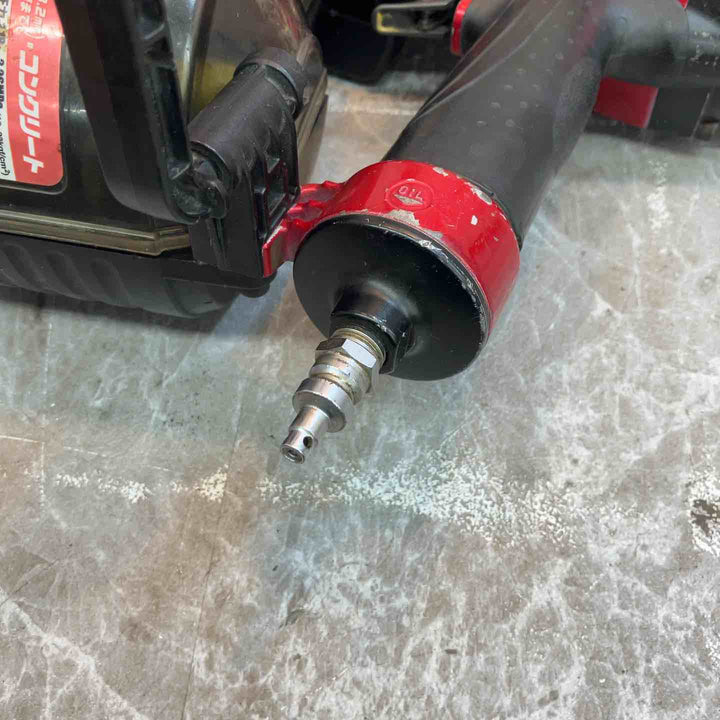★マキタ(makita) 高圧エア釘打ち機 AN930H【八潮店】