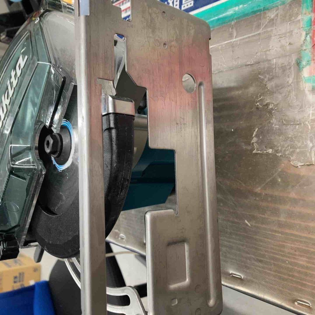 ★マキタ(makita) コードレスチップソーカッター CS553DZ【戸田店】