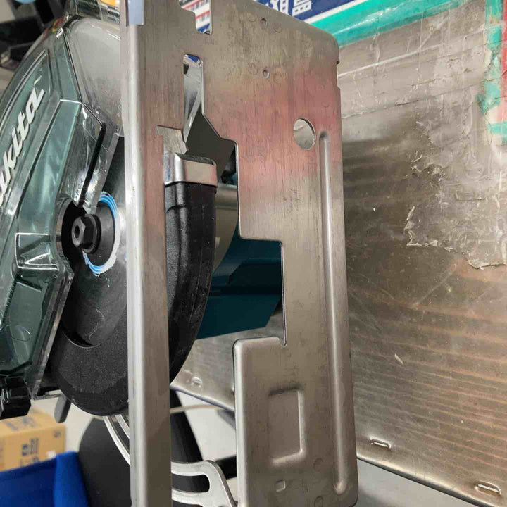 ★マキタ(makita) コードレスチップソーカッター CS553DZ【戸田店】