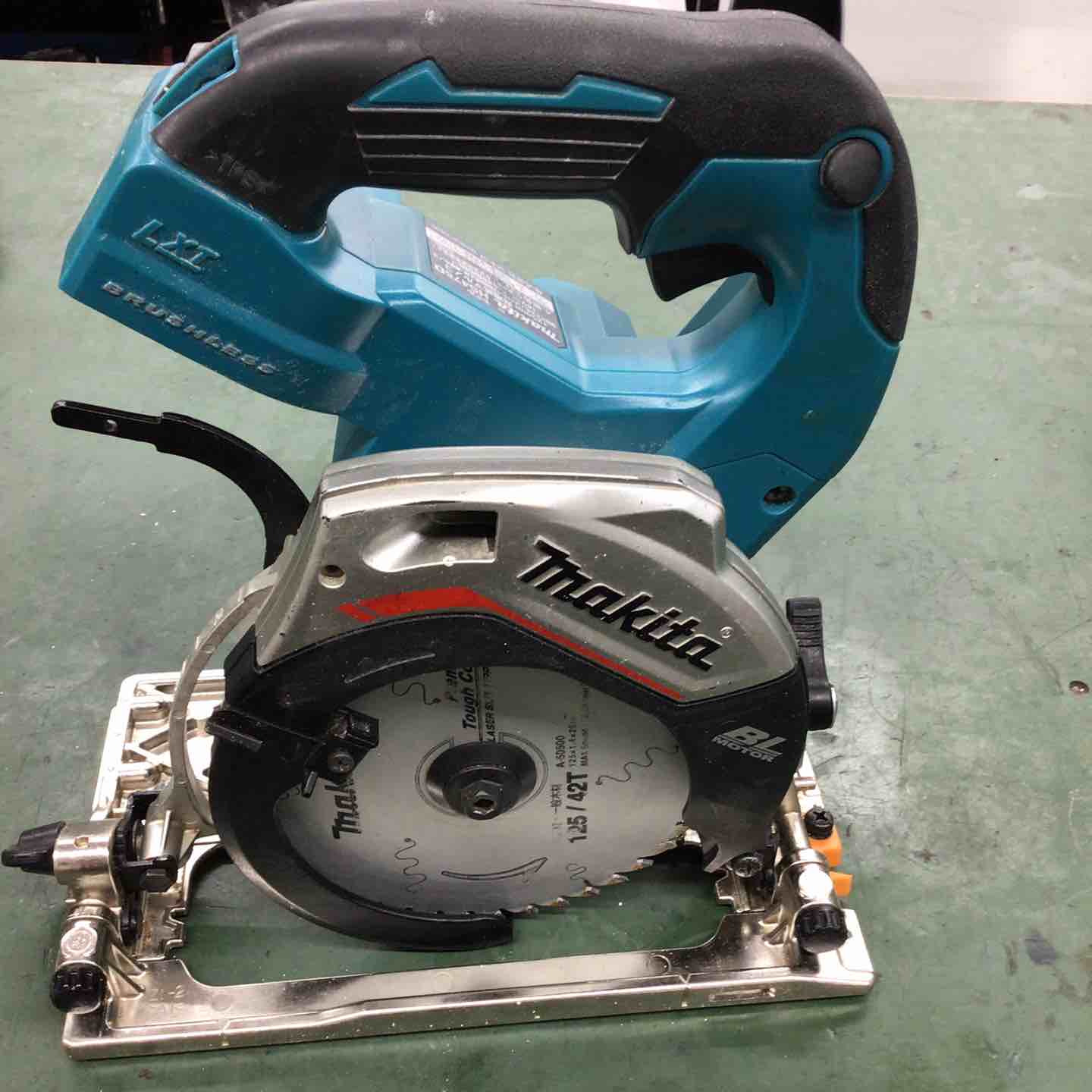 ☆マキタ(makita) コードレス丸のこ HS475DZ【戸田店】 – アクト