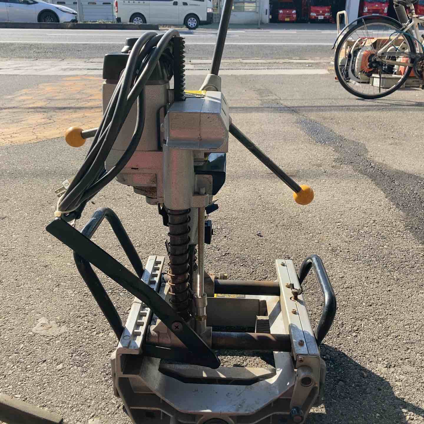 店頭受取り限定】マキタ(makita) 4寸手動角のみ 7304【桶川店