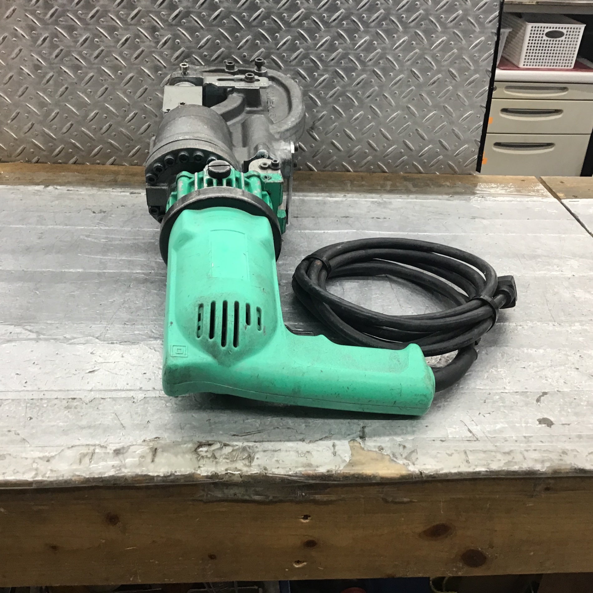 店頭受取り限定】〇亀倉 ポートパンチャー RF-A2【所沢店 店頭受取り限定】〇亀倉 ポートパンチャー RF-A2【所沢店
