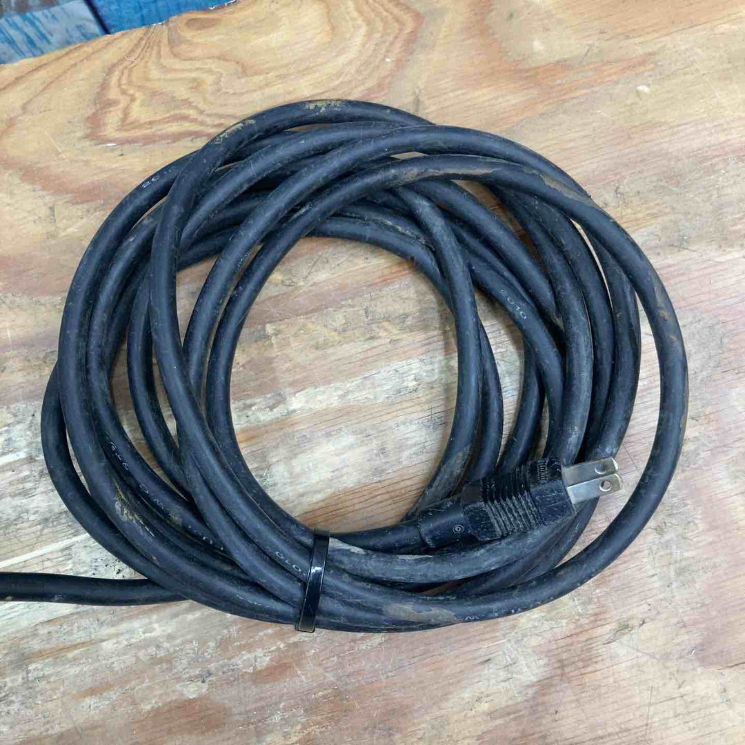 【中古品】マキタ(makita) 165mm 電子マルノコ 5732CW 丸ノコ 丸鋸【柏店】