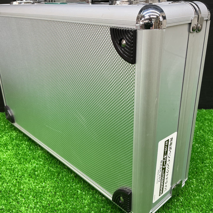 【未使用品】マキタ(makita) コードレスペンインパクトドライバー TD022DSHXO【電材館越谷店】