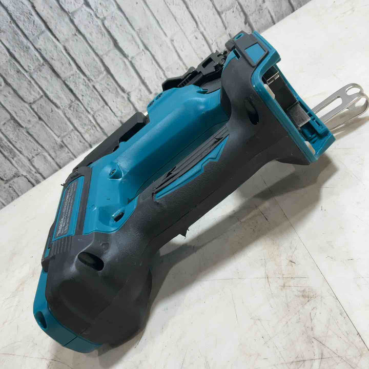 ★マキタ(makita) コードレスタッカ ST421DRG 18V 動作確認済み【川口店】
