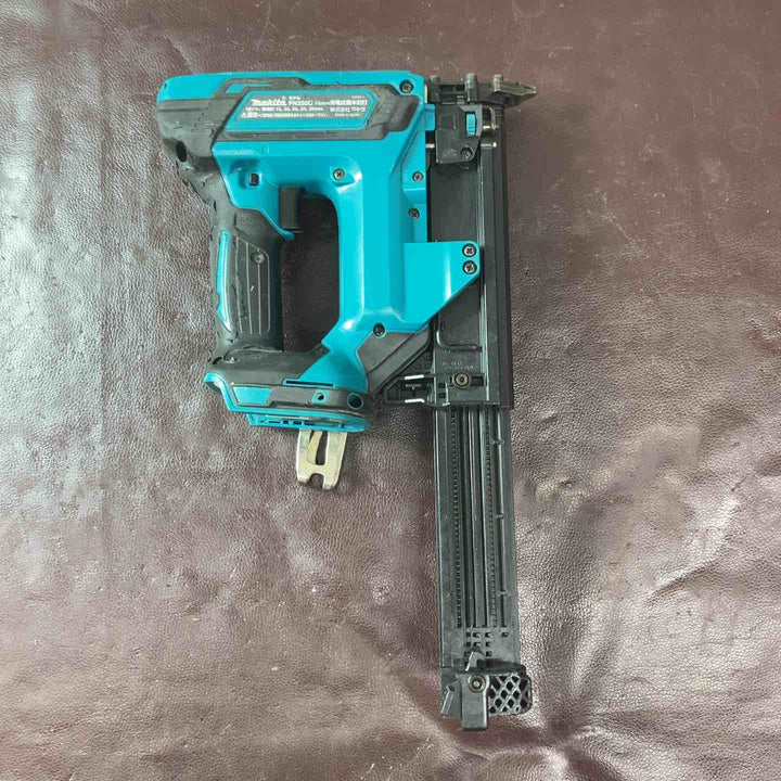 【中古品】マキタ 充電式35mm面木釘打ち機 FN350DZ 18V【東大和店】